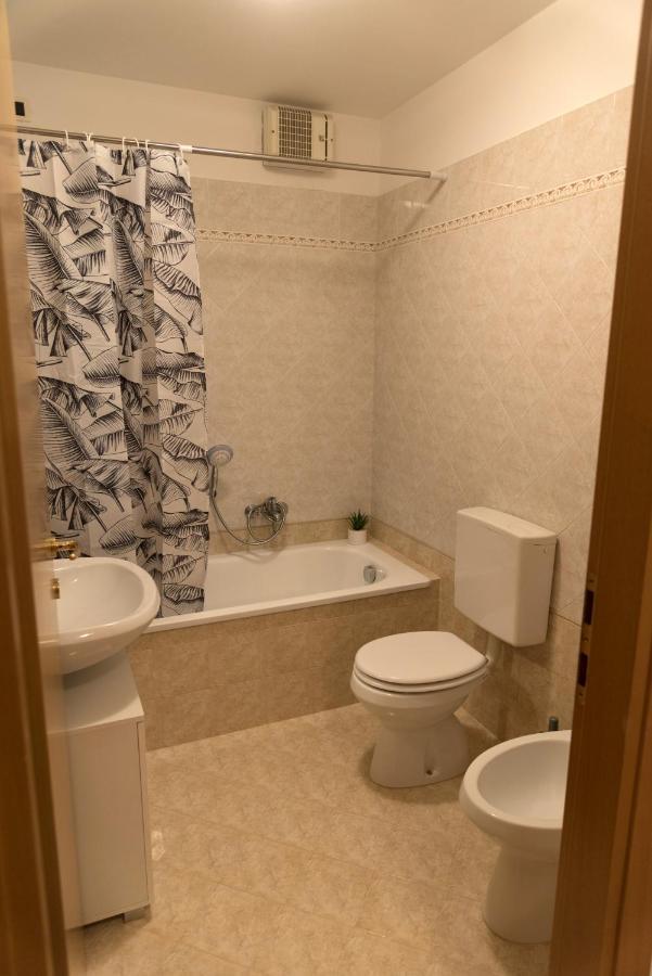Cinzia'S Guest House, Vicino A Lignano E Udine Rivignano Ngoại thất bức ảnh
